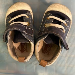 See kai run sneakers